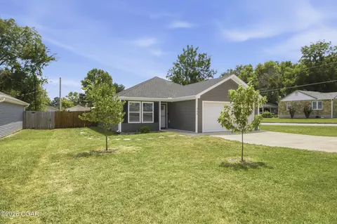 Exterior - 3104 E 9th Street Joplin Mo 64801 St, Joplin, MO 64801 photo 5 of 12