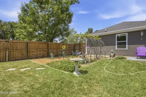 Exterior - 3104 E 9th Street Joplin Mo 64801 St, Joplin, MO 64801 photo 7 of 12