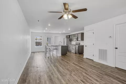 Entry Way - 3104 E 9th Street Joplin Mo 64801 St, Joplin, MO 64801 photo 1 of 1