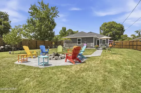 Exterior - 3104 E 9th Street Joplin Mo 64801 St, Joplin, MO 64801 photo 9 of 12