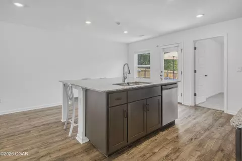 Kitchen - 3104 E 9th Street Joplin Mo 64801 St, Joplin, MO 64801 photo 2 of 2