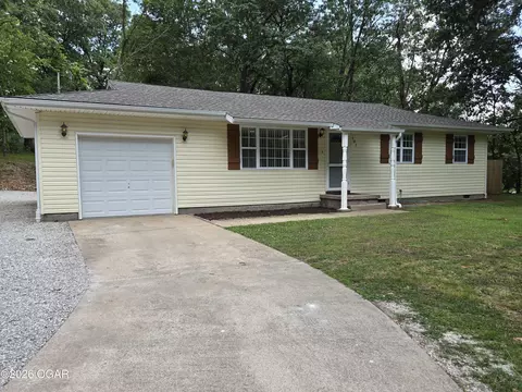 Exterior - 101 Red Oak Loop Carl Junction Mo 64834 Loop, Carl Junction, MO 64834 photo 2 of 11