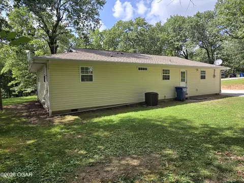 Exterior - 101 Red Oak Loop Carl Junction Mo 64834 Loop, Carl Junction, MO 64834 photo 8 of 11