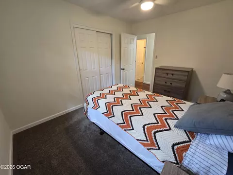 Bedroom - 101 Red Oak Loop Carl Junction Mo 64834 Loop, Carl Junction, MO 64834 photo 4 of 4