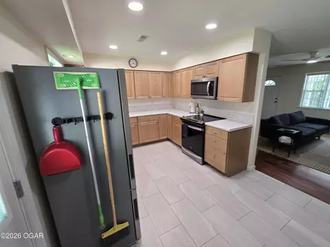 Kitchen - 101 Red Oak Loop Carl Junction Mo 64834 Loop, Carl Junction, MO 64834 photo 3 of 6