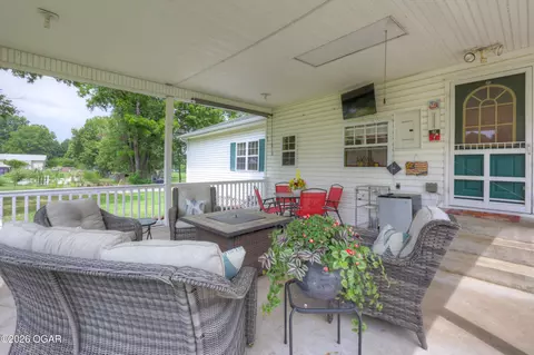Exterior - 101 Third Street Jasper Mo 64755 St, Jasper, MO 64755 photo 2 of 4