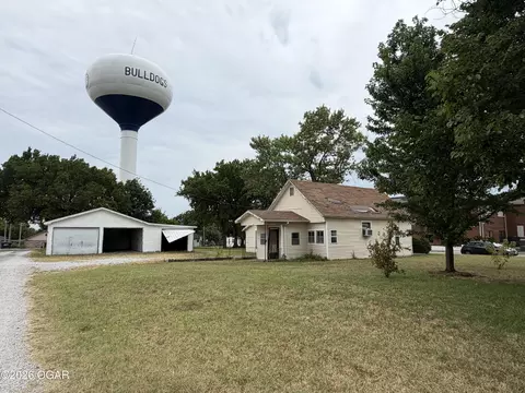 Exterior - 822 E 6th Street Galena Ks 66739 St, Galena, KS 66739 photo 4 of 4