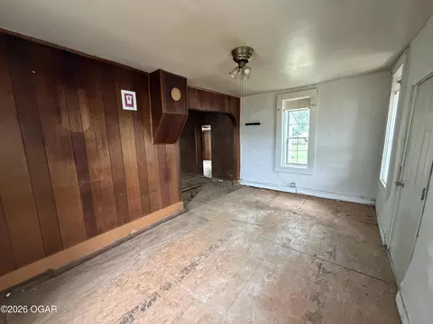 Living - 822 E 6th Street Galena Ks 66739 St, Galena, KS 66739 photo 1 of 4