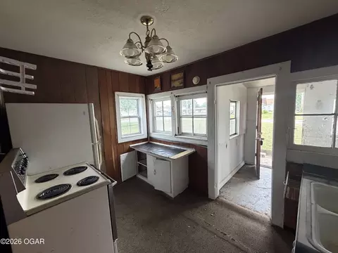 Kitchen - 822 E 6th Street Galena Ks 66739 St, Galena, KS 66739 photo 1 of 1