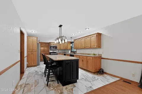 Kitchen - 2000 Amber Lane Carthage Mo 64836 Ln, Carthage, MO 64836 photo 4 of 5