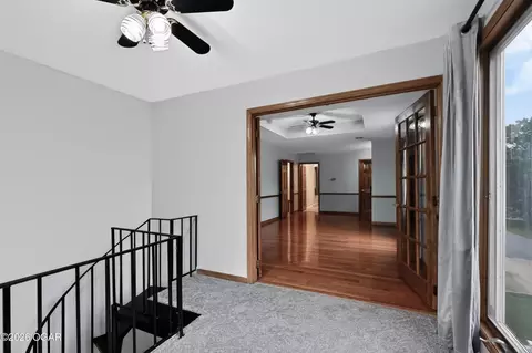Entry Way - 2000 Amber Lane Carthage Mo 64836 Ln, Carthage, MO 64836 photo 4 of 4