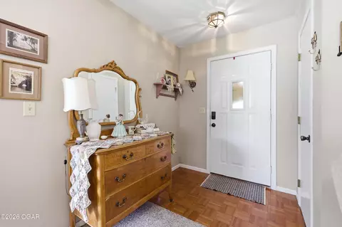 Entry Way - 406 W 14th Street Lamar Mo 64759 St, Lamar, MO 64759 photo 1 of 1