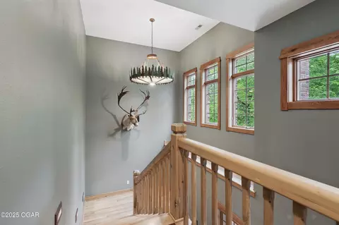 Entry Way - 4955 Deer Run Loop Carthage Mo 64836 Loop, Carthage, MO 64836 photo 2 of 7