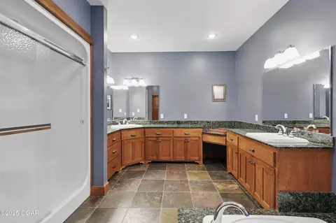 Bath - 4955 Deer Run Loop Carthage Mo 64836 Loop, Carthage, MO 64836 photo 3 of 19