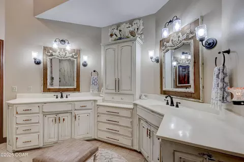 Bath - 3501 Notting Hill Circle Joplin Mo 64804 Cir, Joplin, MO 64804 photo 3 of 6