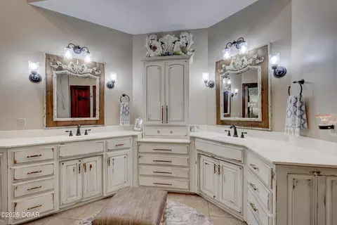 Bath - 3501 Notting Hill Circle Joplin Mo 64804 Cir, Joplin, MO 64804 photo 4 of 6