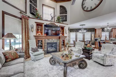 Living - 3501 Notting Hill Circle Joplin Mo 64804 Cir, Joplin, MO 64804 photo 7 of 8