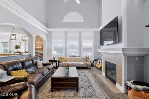 Living - 2820 E Ridgeview Drive Joplin Mo 64801 Dr, Joplin, MO 64801 photo 1 of 5