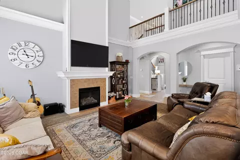 Living - 2820 E Ridgeview Drive Joplin Mo 64801 Dr, Joplin, MO 64801 photo 4 of 5