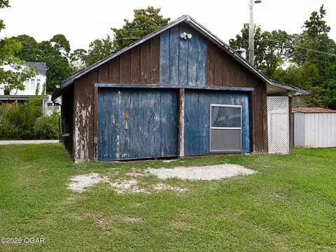 Other - 1123 S Maple Street Carthage Mo 64836 St, Carthage, MO 64836 photo 3 of 10