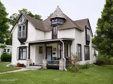 Exterior - 1123 S Maple Street Carthage Mo 64836 St, Carthage, MO 64836 photo 1 of 3