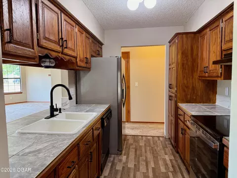 Kitchen - 2701 E 26th Street Joplin Mo 64804 St, Joplin, MO 64804 photo 1 of 3