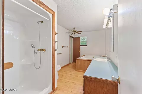 Bath - 23708 Pine Road Jasper Mo 64755 Rd, Jasper, MO 64755 photo 3 of 3