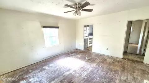 Living - 1305 Delaware Street Seneca Mo 64865 St, Seneca, MO 64865 photo 2 of 2
