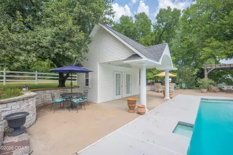 Exterior - 2363 W 2349 W Oak Street Carthage Mo 64836, Carthage, MO 64836 photo 12 of 19