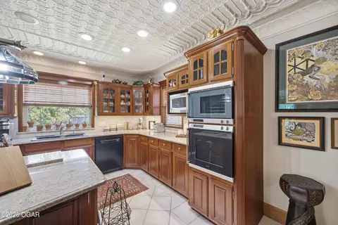 Kitchen - 2363 W 2349 W Oak Street Carthage Mo 64836, Carthage, MO 64836 photo 3 of 6
