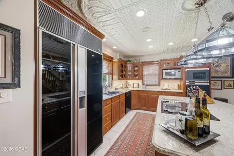 Kitchen - 2363 W 2349 W Oak Street Carthage Mo 64836, Carthage, MO 64836 photo 4 of 6