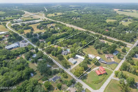 View/Area - 2363 W 2349 W Oak Street Carthage Mo 64836, Carthage, MO 64836 photo 3 of 4