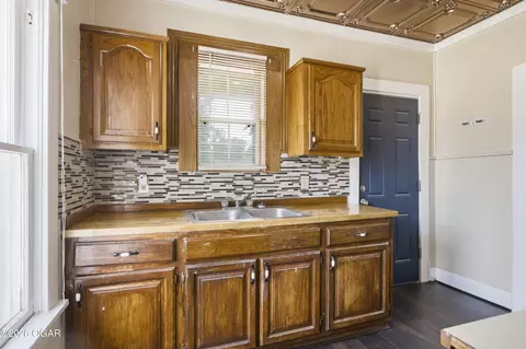 Kitchen - 210 E 17th Street Joplin Mo 64804 St, Joplin, MO 64804 photo 1 of 3