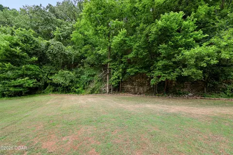 Exterior - 1014 Cherokee Avenue Seneca Mo 64865 Ave, Seneca, MO 64865 photo 9 of 10