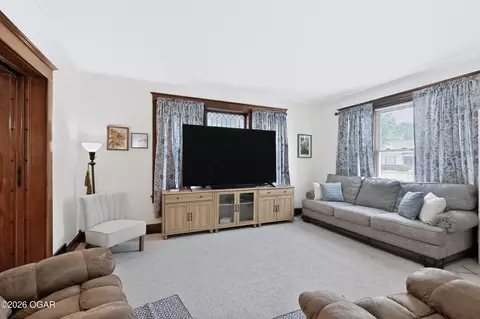 Living - 1014 Cherokee Avenue Seneca Mo 64865 Ave, Seneca, MO 64865 photo 1 of 3