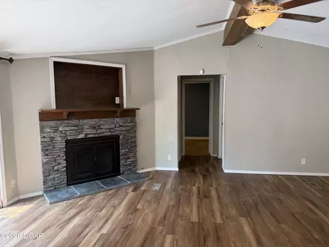 Living - 10694 Ridgeway Circle Granby Mo 64844 Cir, Granby, MO 64844 photo 7 of 7