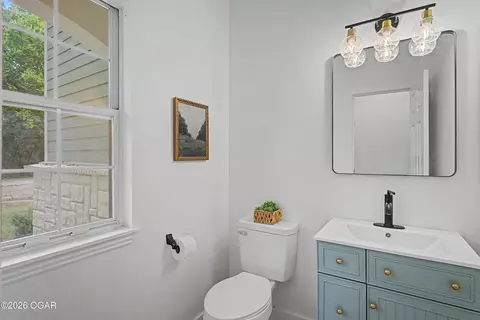 Bath - 825 Colonial Road Webb City Mo 64870 Rd, Webb City, MO 64870 photo 1 of 6