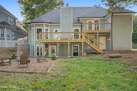 Exterior - 825 Colonial Road Webb City Mo 64870 Rd, Webb City, MO 64870 photo 8 of 13