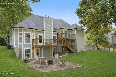 Exterior - 825 Colonial Road Webb City Mo 64870 Rd, Webb City, MO 64870 photo 5 of 13