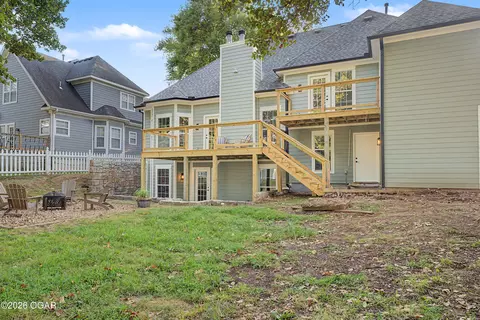 Exterior - 825 Colonial Road Webb City Mo 64870 Rd, Webb City, MO 64870 photo 7 of 13