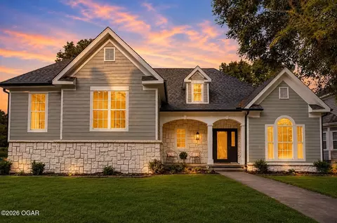 825 Colonial Road Webb City Mo 64870 Rd, Webb City, MO 64870