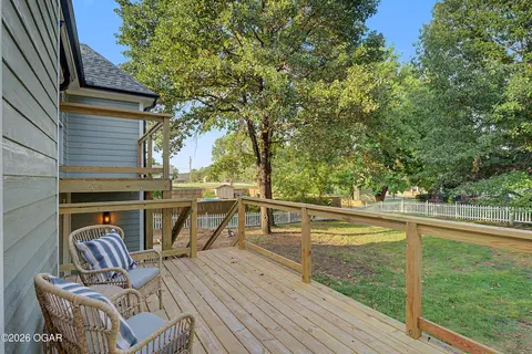 Exterior - 825 Colonial Road Webb City Mo 64870 Rd, Webb City, MO 64870 photo 10 of 13