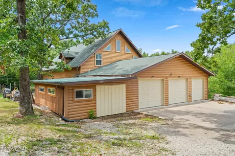 Exterior - 1161 Secluded Acres Road Forsyth Mo 65653 Rd, Forsyth, MO 65653 photo 2 of 9