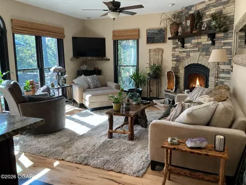Living - 11217 Eider Lane Carthage Mo 64836 Ln, Carthage, MO 64836 photo 1 of 3