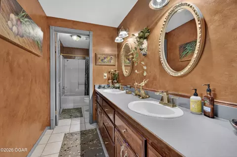 Bath - 11217 Eider Lane Carthage Mo 64836 Ln, Carthage, MO 64836 photo 5 of 6