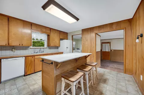 Kitchen - 220 Lian Drive Seneca Mo 64865 Dr, Seneca, MO 64865 photo 1 of 4