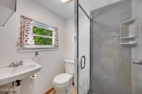 Bath - 220 Lian Drive Seneca Mo 64865 Dr, Seneca, MO 64865 photo 3 of 3