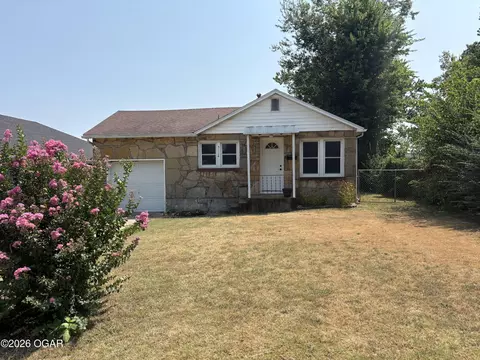 3114 E 11th Street Joplin Mo 64801 St, Joplin, MO 64801