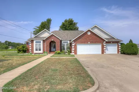1624 Lakeview Drive Webb City Mo 64870 Dr, Webb City, MO 64870