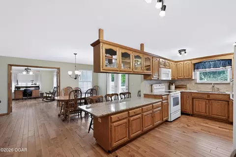 Kitchen - 13416 Jasmine Loop Carthage Mo 64836 Loop, Carthage, MO 64836 photo 4 of 5